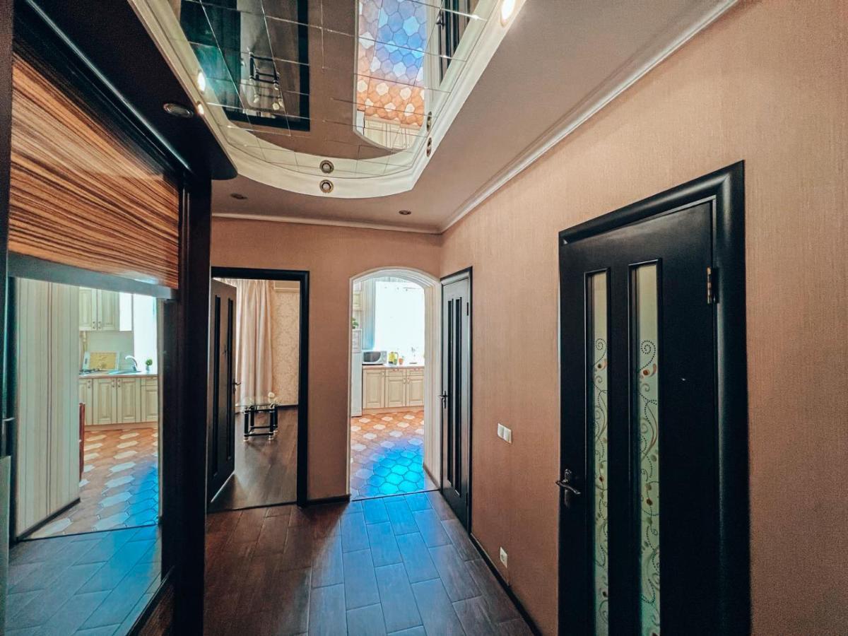 Квартира В Центре Крещатика Kiev Luaran gambar